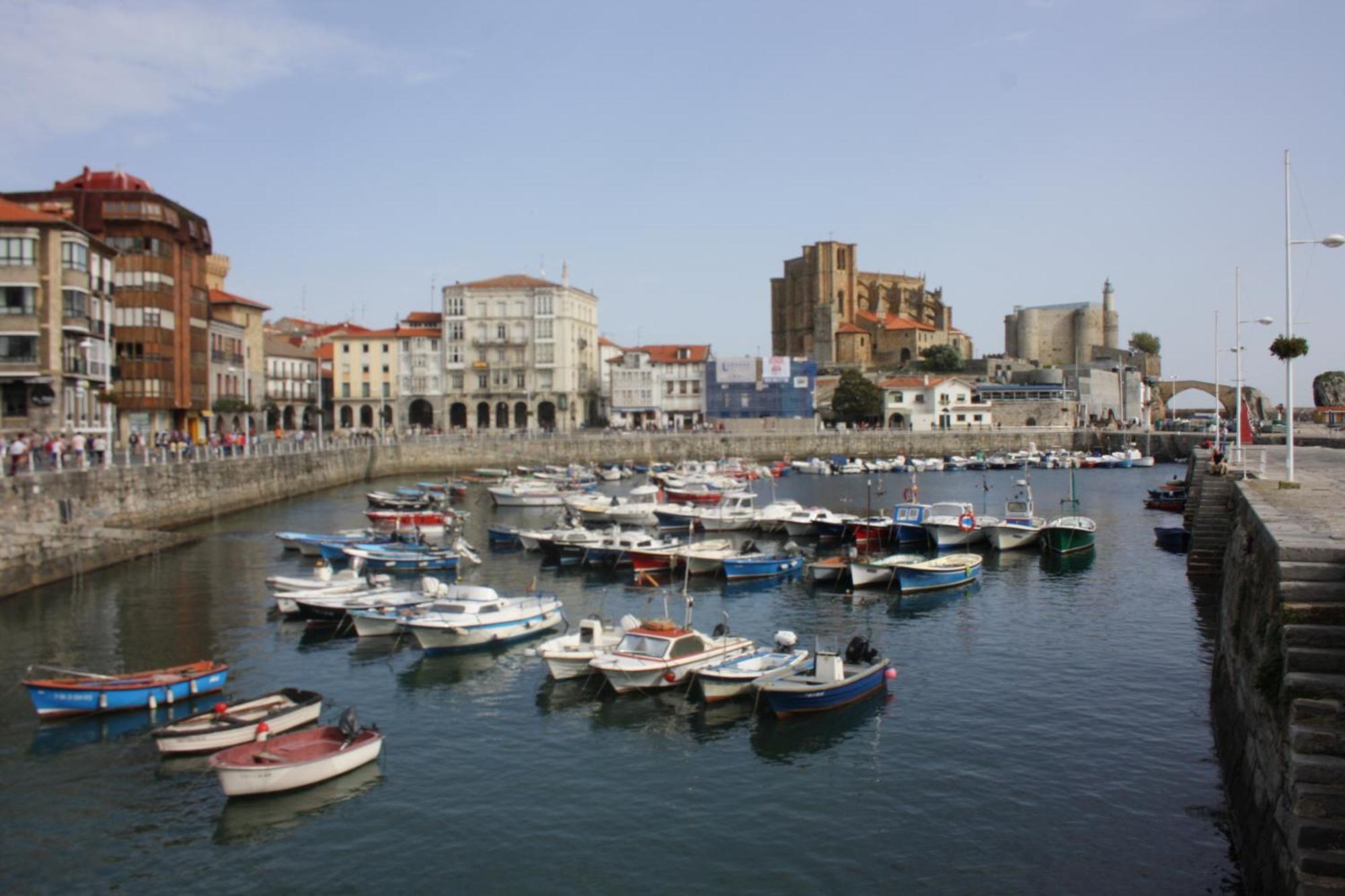 Ferienwohnung Sea Views In The Heart Of The Old Town Castro Urdiales Exterior foto